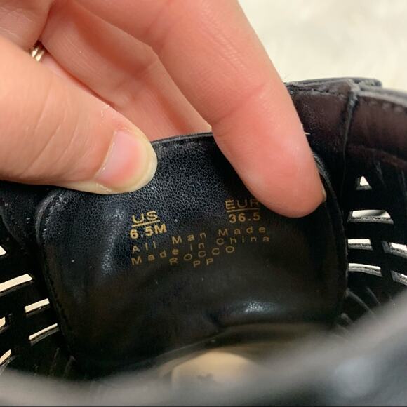 Sam Edelman Rocco Black Vegan Leather Cut Out Peep Toe Sandals Size 6.5 - Picture 6 of 7